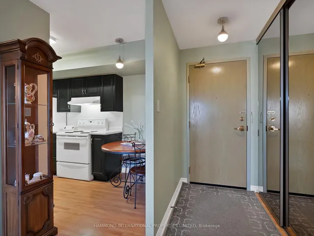 Additional property image - 10 Dayspring Circ Unit 707