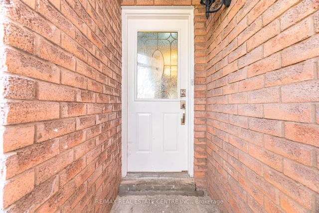 Additional image 38 of 43 Horsham St