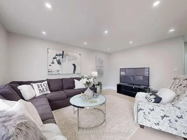 Additional property image - 652 Rayner Crt