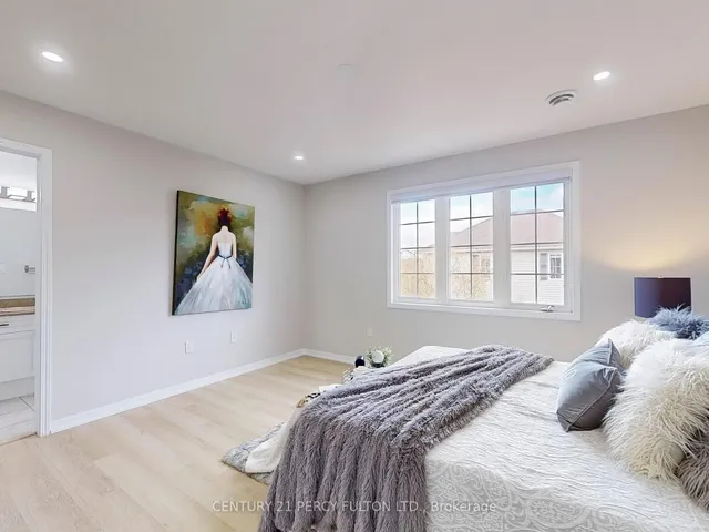 Additional property image - 652 Rayner Crt