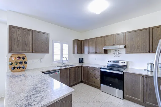 Additional image 30 of 24 Cookview Dr