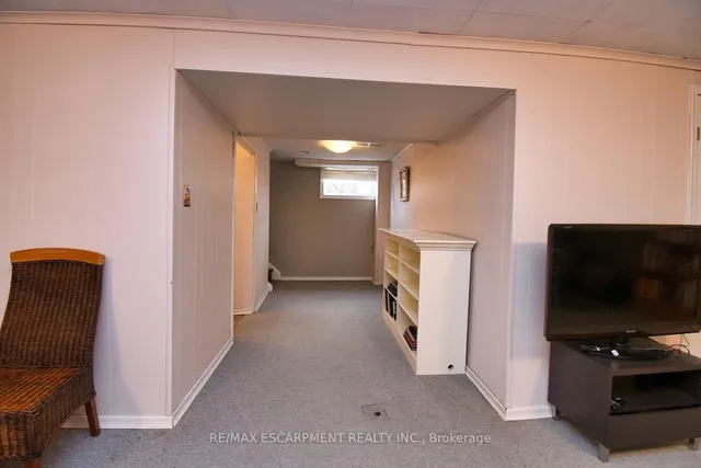 Additional property image - 733 Ashley Ave