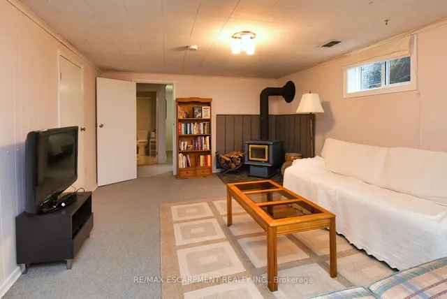 Additional property image - 733 Ashley Ave