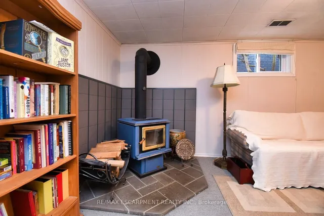 Additional property image - 733 Ashley Ave