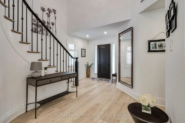 Additional property image - 5244 Brada Cres