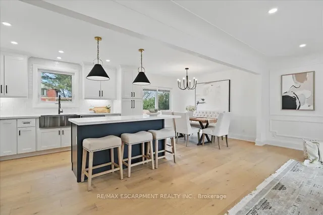 Additional property image - 869 CONDOR Dr
