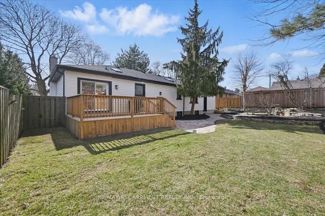 Additional property image - 869 CONDOR Dr