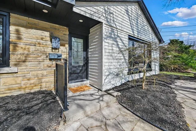 Additional property image - 869 CONDOR Dr