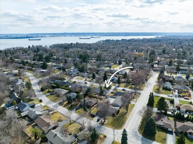 Additional property image - 869 CONDOR Dr