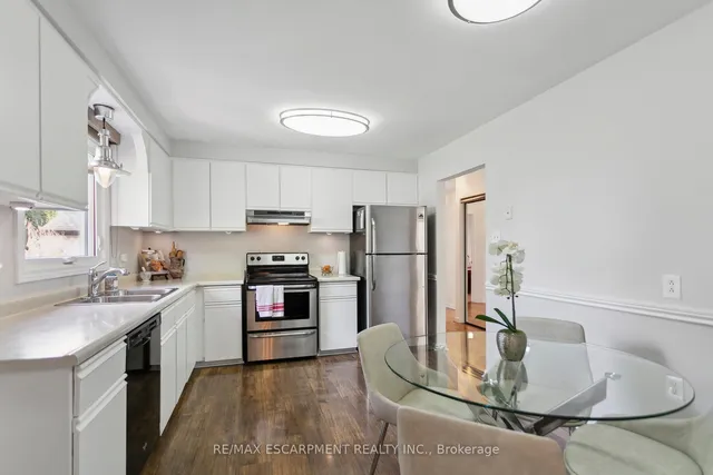 Additional property image - 2187 Sandringham Dr