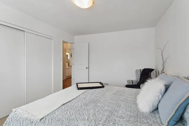 Additional property image - 2187 Sandringham Dr