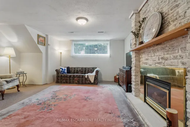Additional property image - 2187 Sandringham Dr