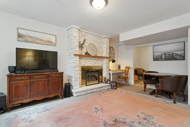 Additional property image - 2187 Sandringham Dr