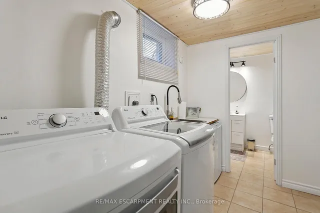 Additional property image - 2187 Sandringham Dr