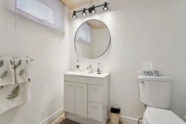 Additional property image - 2187 Sandringham Dr