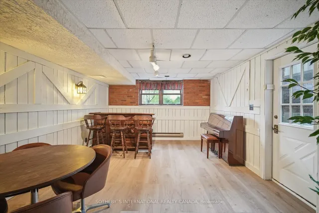 Additional property image - 1970 Fieldgate Dr