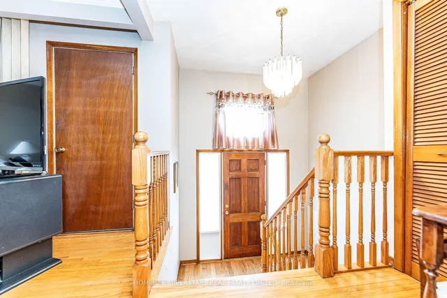 Additional property image - 7 Benrubin Dr