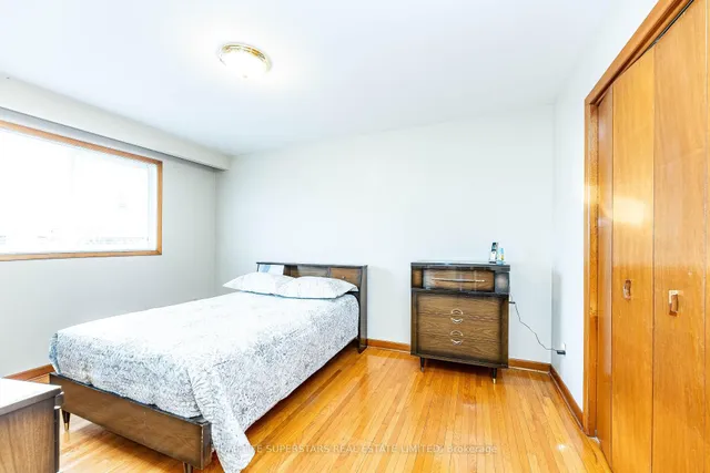 Additional property image - 7 Benrubin Dr