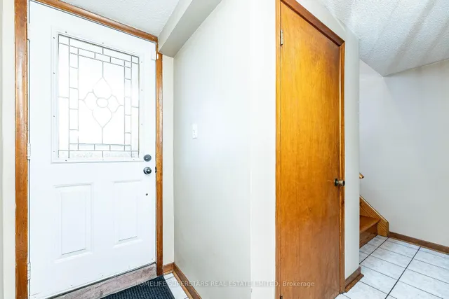 Additional property image - 7 Benrubin Dr