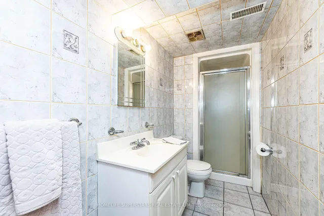 Additional property image - 7 Benrubin Dr