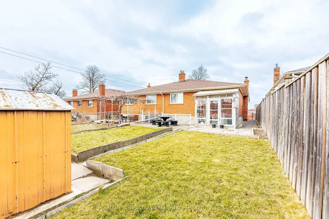 Additional property image - 7 Benrubin Dr