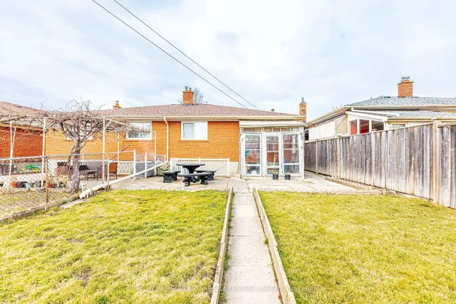 Additional property image - 7 Benrubin Dr