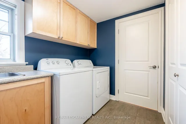 Additional property image - 5433 Sixth Line