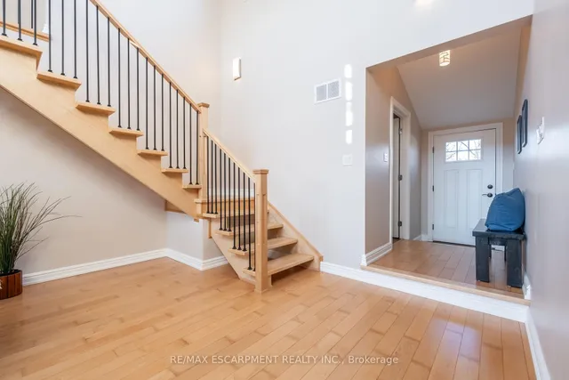 Additional property image - 5433 Sixth Line