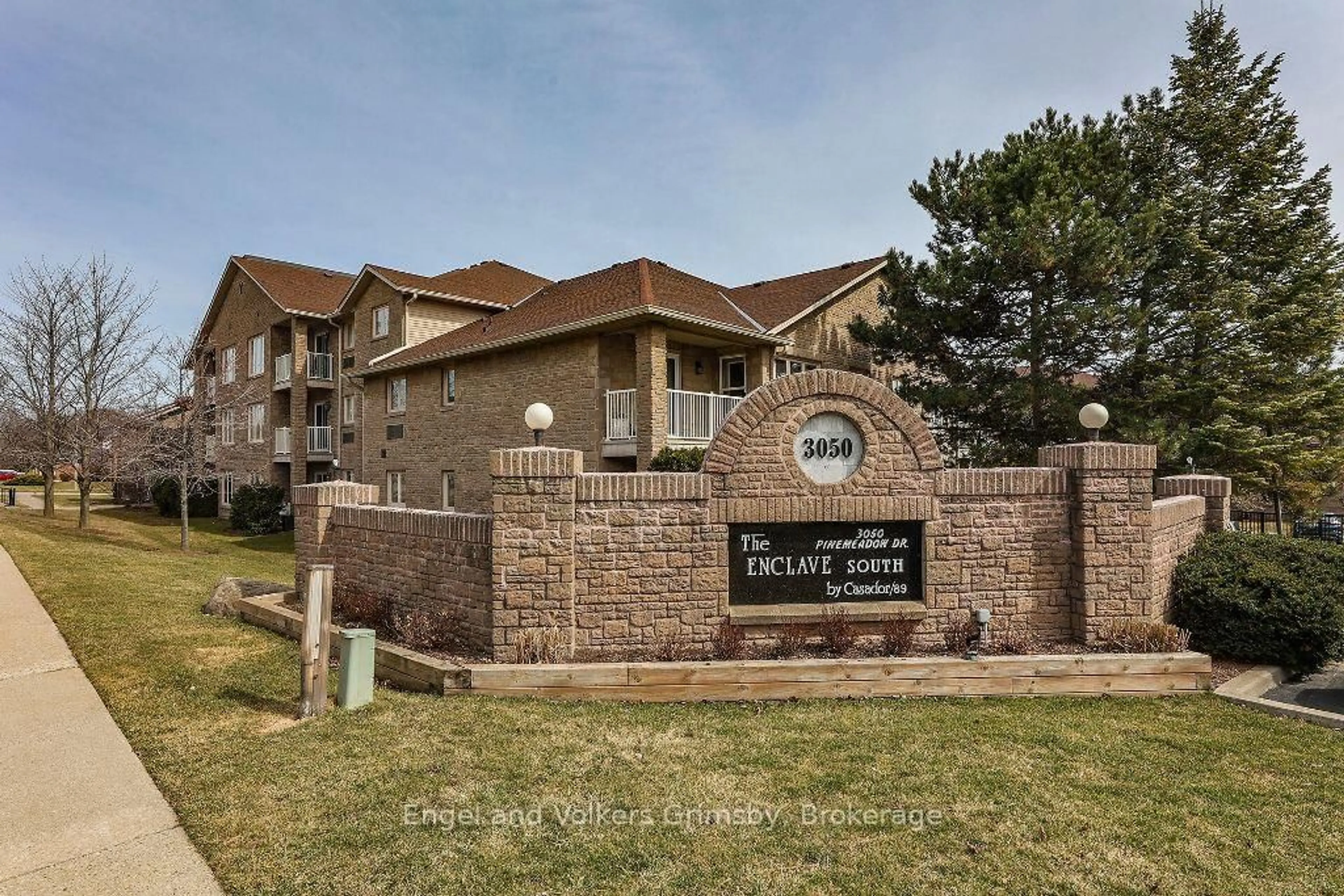 Unknown for 3050 Pinemeadow Dr #16, Burlington Ontario L7M 3X5