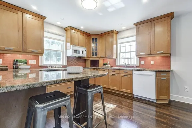 Additional property image - 174 Foxbar Rd