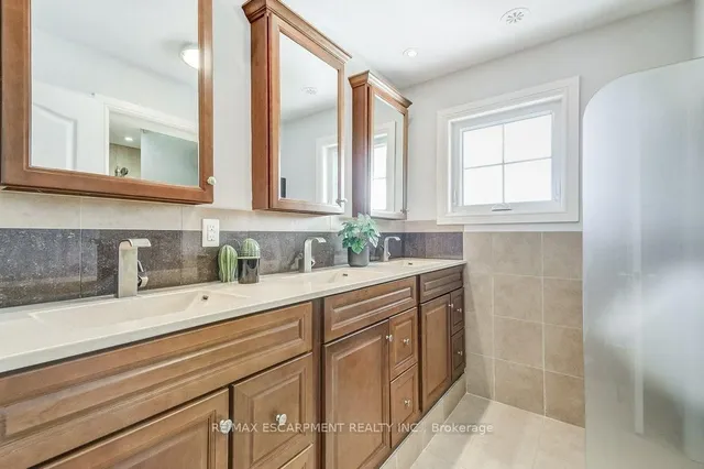 Additional property image - 174 Foxbar Rd