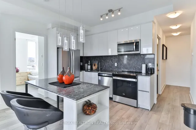 Additional property image - 3100 Keele St Unit 525