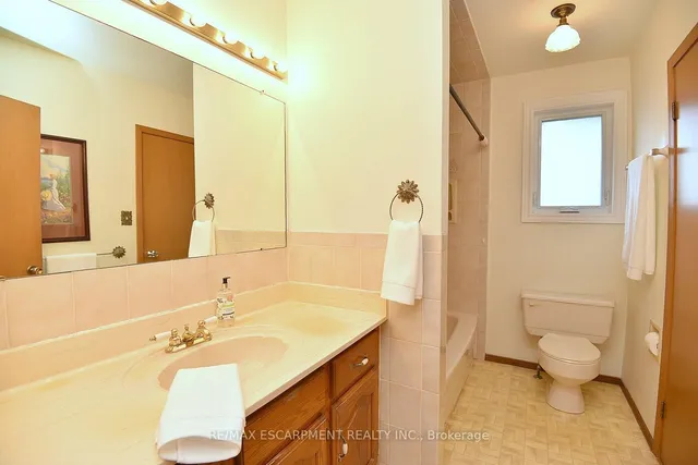 Additional property image - 346 Dunlop Cres