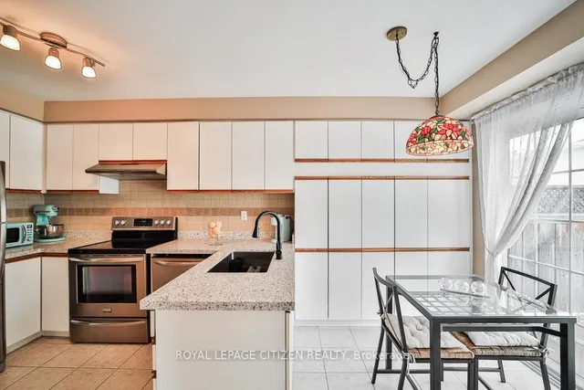 Additional property image - 9 Hartnell Sq