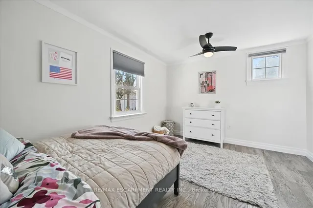 Additional property image - 693 King Rd