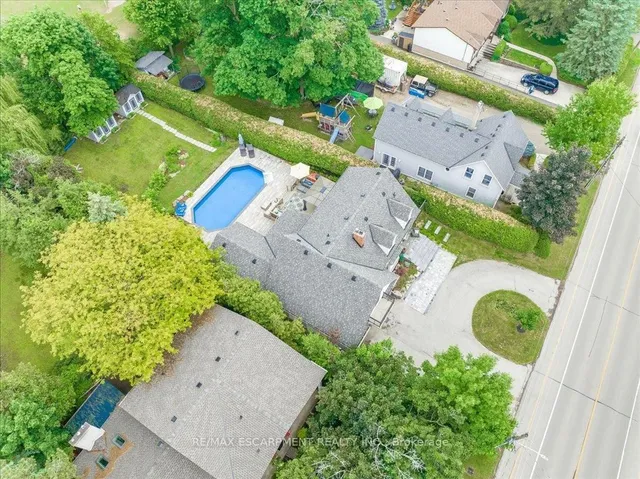 Additional property image - 693 King Rd