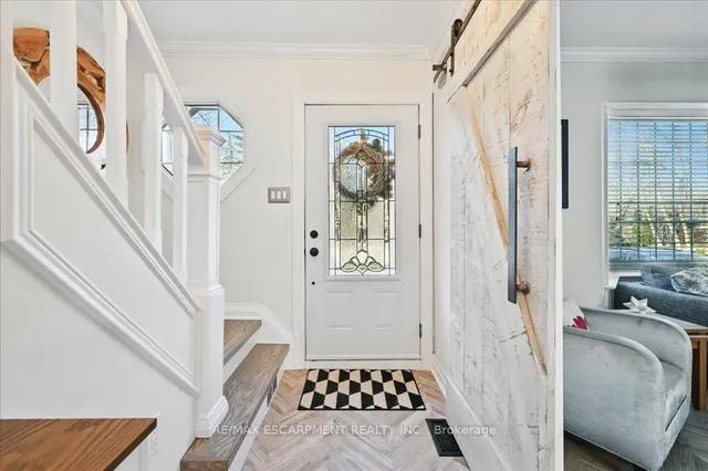 Additional property image - 693 King Rd
