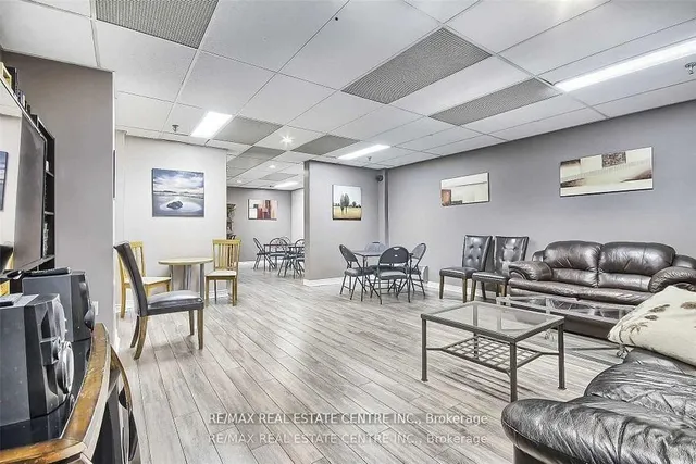 Additional property image - 3621 Lakeshore Blvd Unit 504