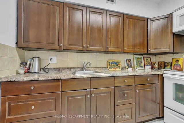 Additional property image - 24 Southport St Unit 756