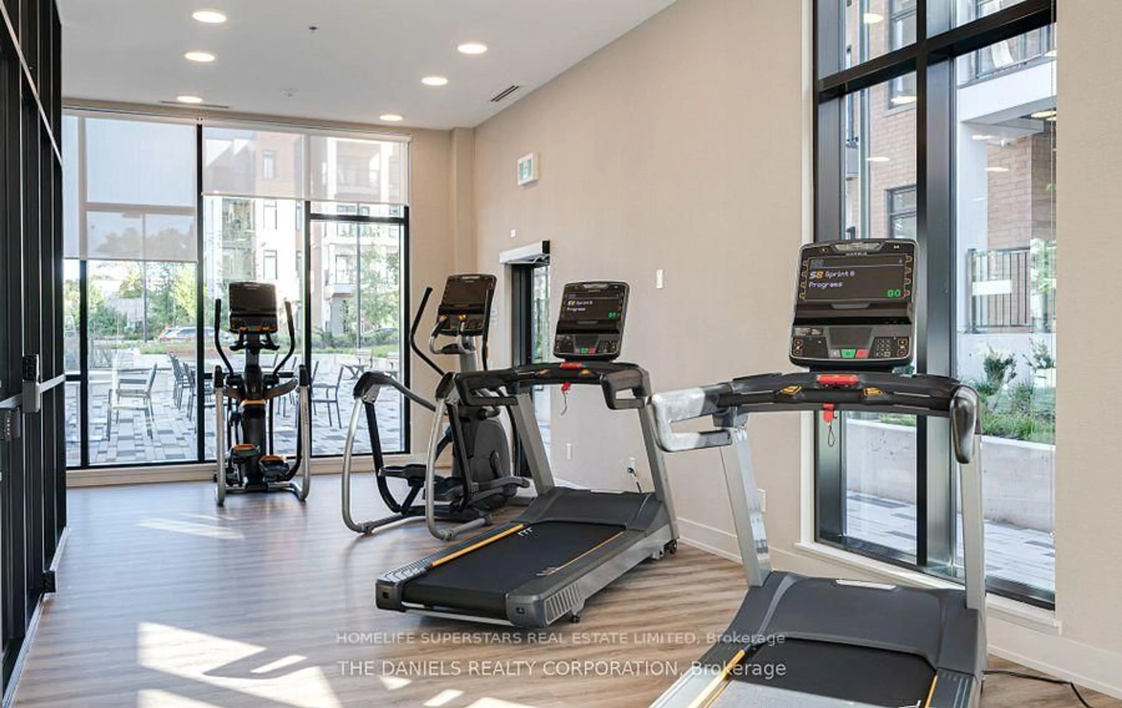 Gym or fitness room for 160 Canon Jackson Dr #607, Toronto Ontario M6M 0B6