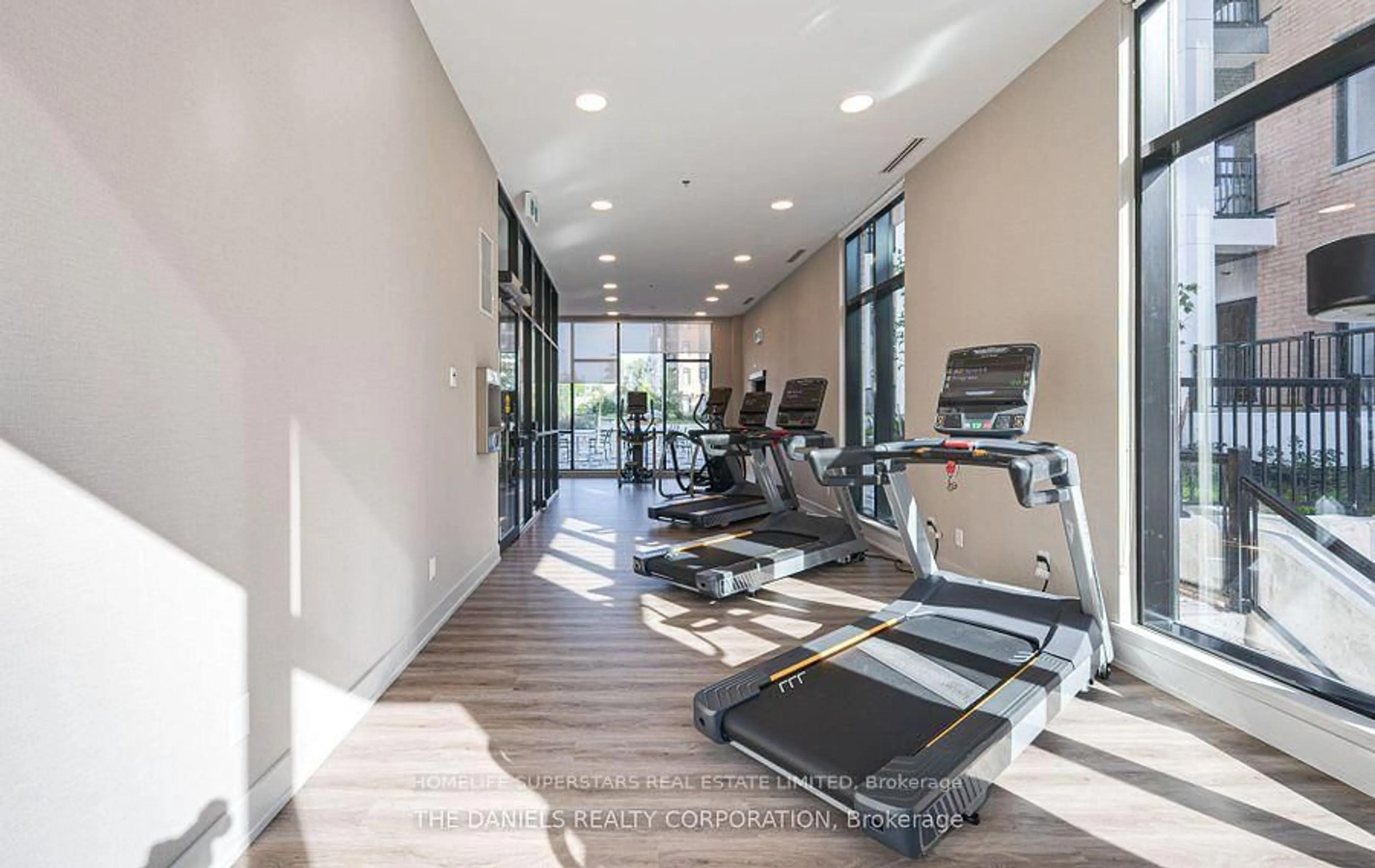 Gym or fitness room for 160 Canon Jackson Dr #607, Toronto Ontario M6M 0B6
