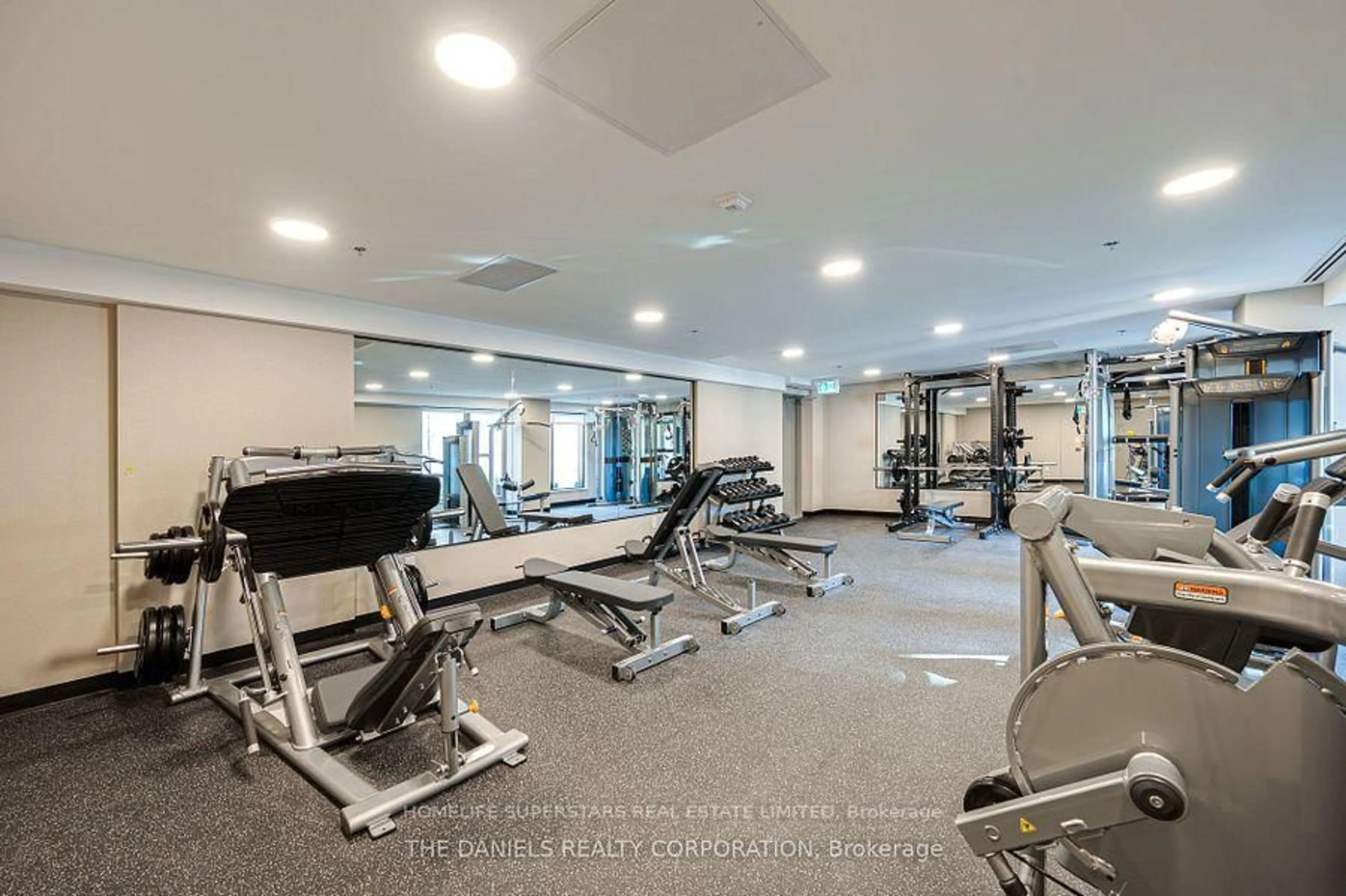 Gym or fitness room for 160 Canon Jackson Dr #607, Toronto Ontario M6M 0B6