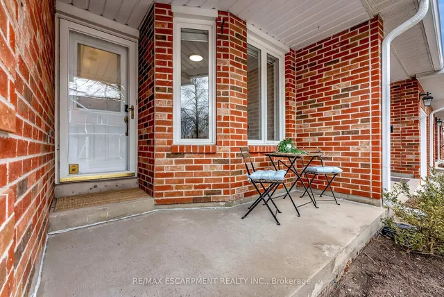 Additional property image - 2252 Walker's Line Unit 4