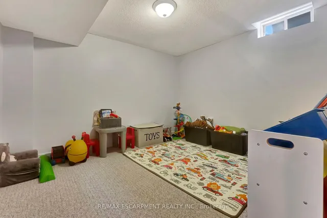 Additional property image - 2252 Walker's Line Unit 4