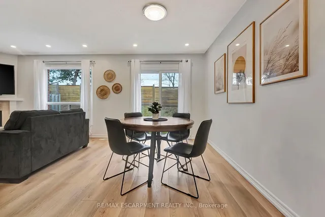 Additional property image - 2252 Walker's Line Unit 4