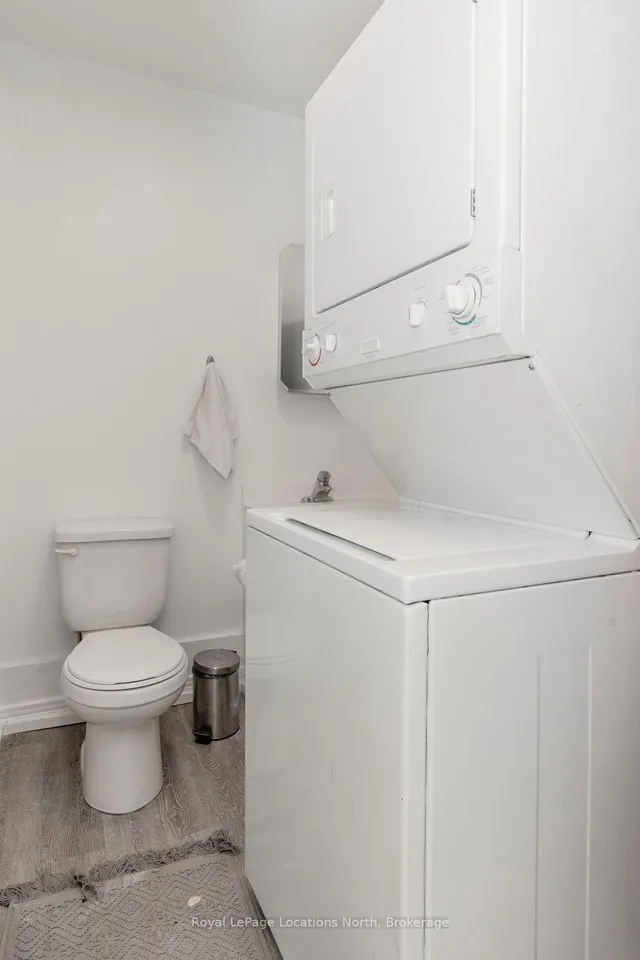Additional property image - 191 Earlscourt Ave