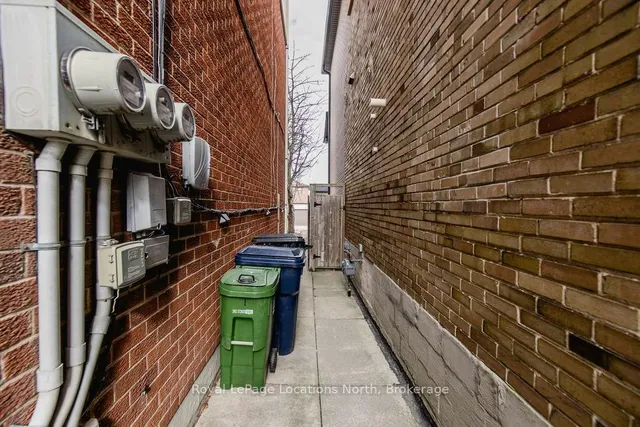 Additional property image - 191 Earlscourt Ave