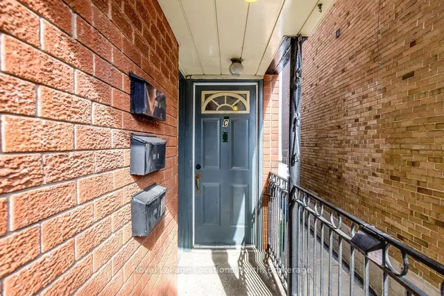 Additional property image - 191 Earlscourt Ave