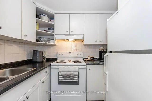 Additional property image - 191 Earlscourt Ave