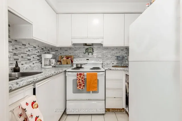 Additional property image - 191 Earlscourt Ave